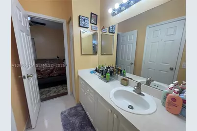 904 NW 100th, Pembroke Pines, FL 33024 - Photo 53