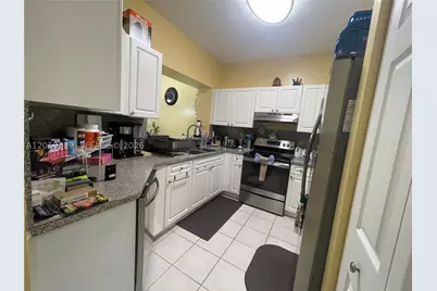 904 NW 100th, Pembroke Pines, FL 33024 - Photo 13