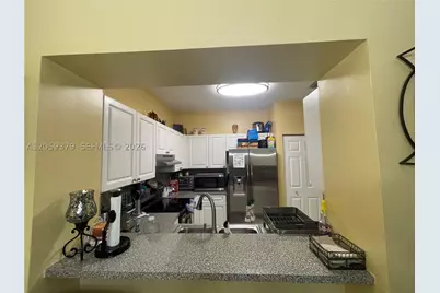 904 NW 100th, Pembroke Pines, FL 33024 - Photo 15