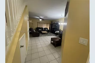 904 NW 100th, Pembroke Pines, FL 33024 - Photo 25
