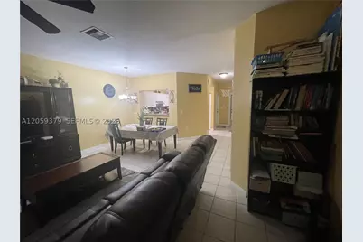 904 NW 100th, Pembroke Pines, FL 33024 - Photo 83