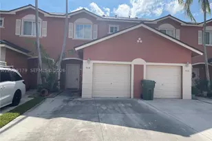 904 NW 100th, Pembroke Pines, FL 33024 - Photo 1