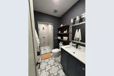 510 Raven, Miami Springs, FL 33166 - Photo 17