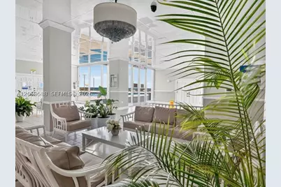 7135 Collins #331, Miami Beach, FL 33141 - Photo 5