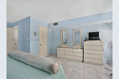 7135 Collins #331, Miami Beach, FL 33141 - Photo 43