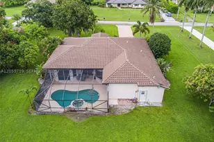 9825 Hindel, Boynton Beach, FL 33472 - Photo 3