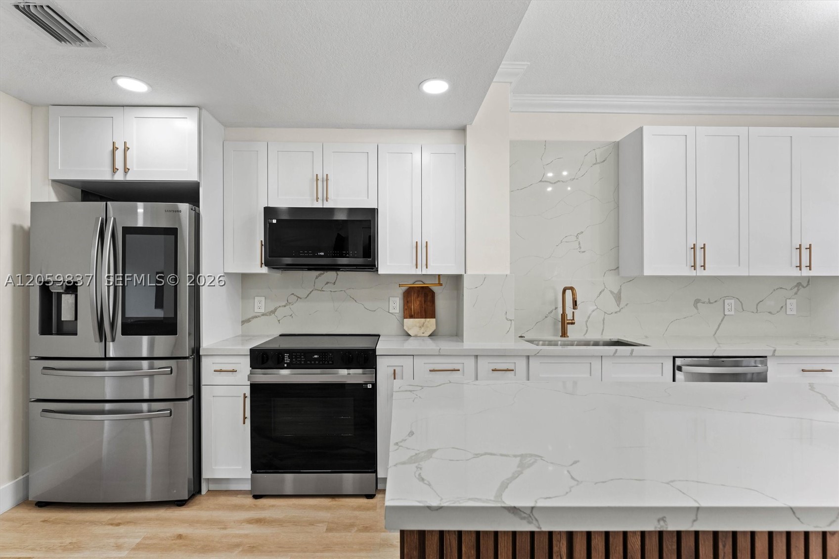 8424 NW 141st #4307 - 8424 NW 141st #4307, Miami Lakes, FL 33016 Luxury Property | Jose Angel Pina