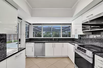 5281 SW 4th, Plantation, FL 33317 - Photo 15