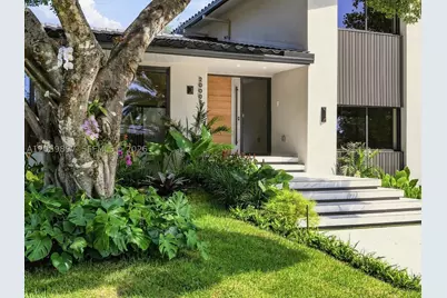20001 NE 25th, Miami, FL 33180 - Photo 15