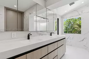 20001 NE 25th, Miami, FL 33180 - Photo 37
