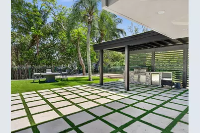 20001 NE 25th, Miami, FL 33180 - Photo 87