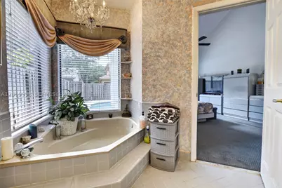 11584 Waterford, Cooper City, FL 33026 - Photo 17