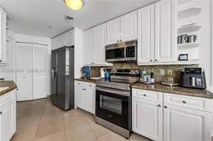 848 Brickell Key, Miami, FL 33131 - Photo 23