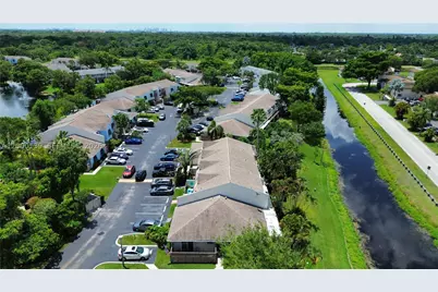 309 W Hemingway, Margate, FL 33063 - Photo 7