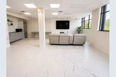900 NE 195th #109, Miami, FL 33179 - Photo 37