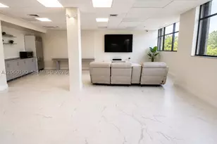 900 NE 195th, Miami, FL 33179 - Photo 37