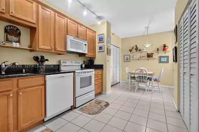 900 NE 195th #109, Miami, FL 33179 - Photo 15