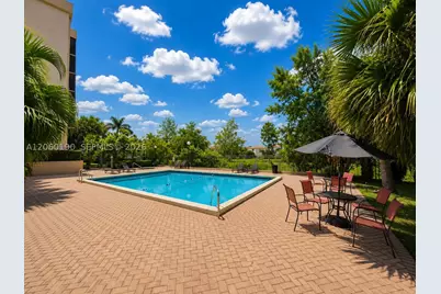 900 NE 195th #109, Miami, FL 33179 - Photo 43