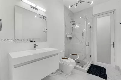 9730 NW 74th, Doral, FL 33178 - Photo 37