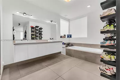 9730 NW 74th, Doral, FL 33178 - Photo 29