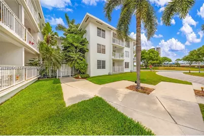 1631 NE 114th #307, Miami, FL 33181 - Photo 31