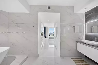 300 S Pointe #2104, Miami Beach, FL 33139 - Photo 37