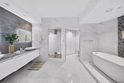300 S Pointe #2104, Miami Beach, FL 33139 - Photo 31
