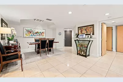 21205 Yacht Club #1502, Aventura, FL 33180 - Photo 9