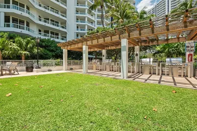 21205 Yacht Club #1502, Aventura, FL 33180 - Photo 35