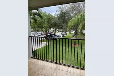 530 S Park #28-11, Hollywood, FL 33021 - Photo 3