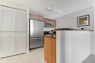 253 NE 2nd, Miami, FL 33132 - Photo 9