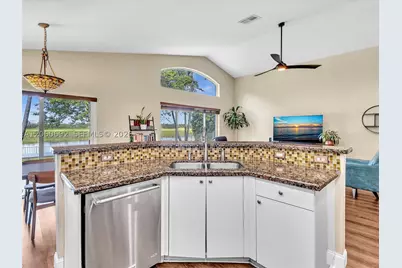 1208 NW 144th, Pembroke Pines, FL 33028 - Photo 13