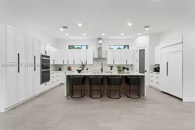360 Holly, Plantation, FL 33317 - Photo 17