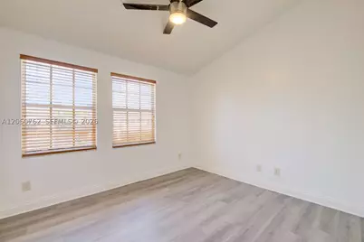 728 SW 122nd, Pembroke Pines, FL 33025 - Photo 21
