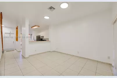 728 SW 122nd, Pembroke Pines, FL 33025 - Photo 9