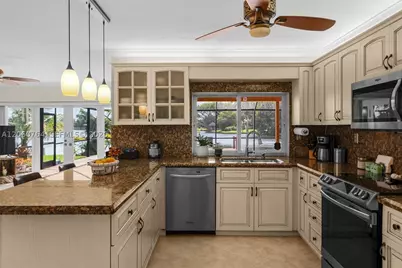 424 Sailboat, Weston, FL 33326 - Photo 15