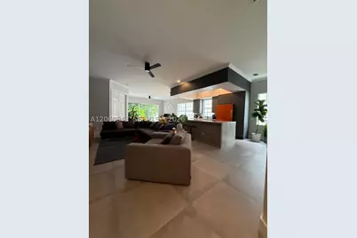2008 Valencia, Delray Beach, FL 33445 - Photo 3