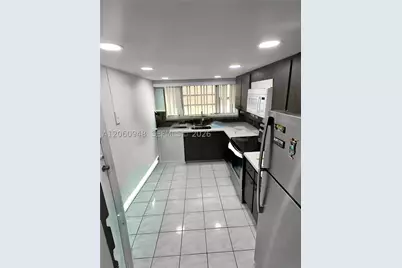 920 NE 199th #309-3J, Miami, FL 33179 - Photo 3