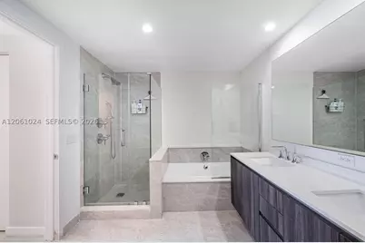 488 NE 18th #401, Miami, FL 33132 - Photo 7