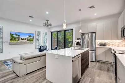 10533 NW 28th, Coral Springs, FL 33065 - Photo 13
