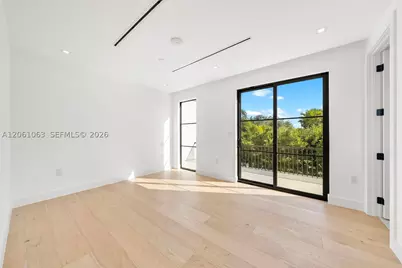 1220 S Alhambra, Coral Gables, FL 33146 - Photo 35