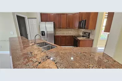 23663 SW 107th, Homestead, FL 33032 - Photo 9