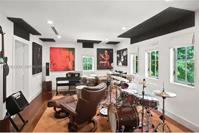 9501 Kerwood, Coral Gables, FL 33156 - Photo 33