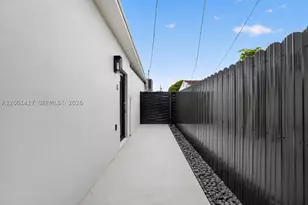 1011 NW 30th, Miami, FL 33125 - Photo 7