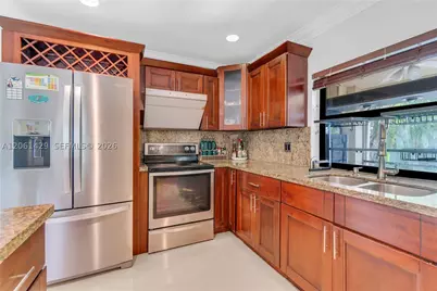 2905 Begonia, Cooper City, FL 33026 - Photo 9