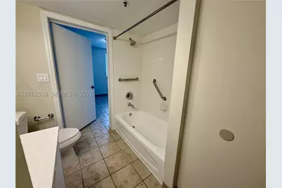 601 SW 37th #303, Miami, FL 33135 - Photo 35