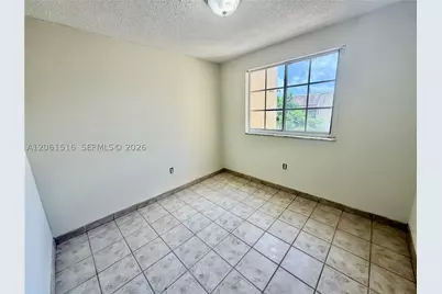 601 SW 37th #303, Miami, FL 33135 - Photo 7