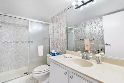 600 Parkview #709, Hallandale, FL 33009 - Photo 25