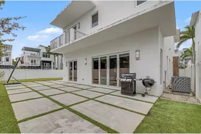 3341 NW 84th, Doral, FL 33122 - Photo 3