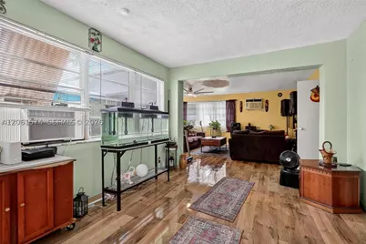 6861 SW 1st, Pembroke Pines, FL 33023 - Photo 9